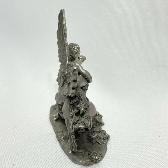 Vintage Comstock Pewter figure 2.25" Cherub on aUnicorn excellent condition - Picture 4 of 13